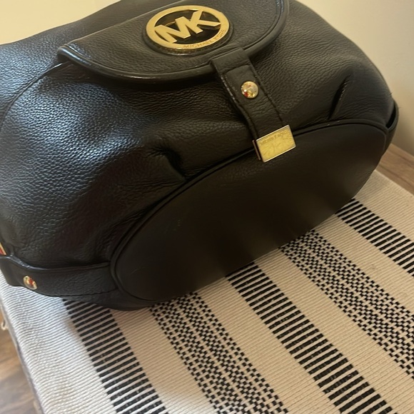 Michael Kors Fulton Hobo Black Leather Shoulder Bag - Picture 6 of 12